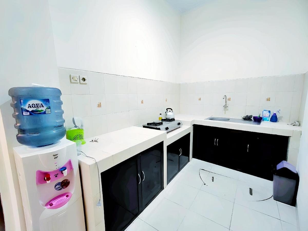 De Patuk Homestay Γιογκιακάρτα Εξωτερικό φωτογραφία