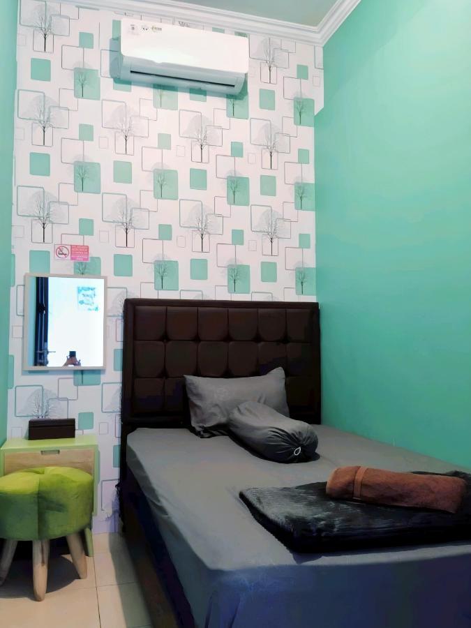 De Patuk Homestay Γιογκιακάρτα Εξωτερικό φωτογραφία