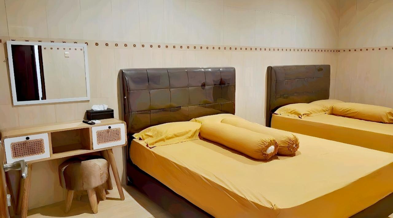 De Patuk Homestay Γιογκιακάρτα Εξωτερικό φωτογραφία