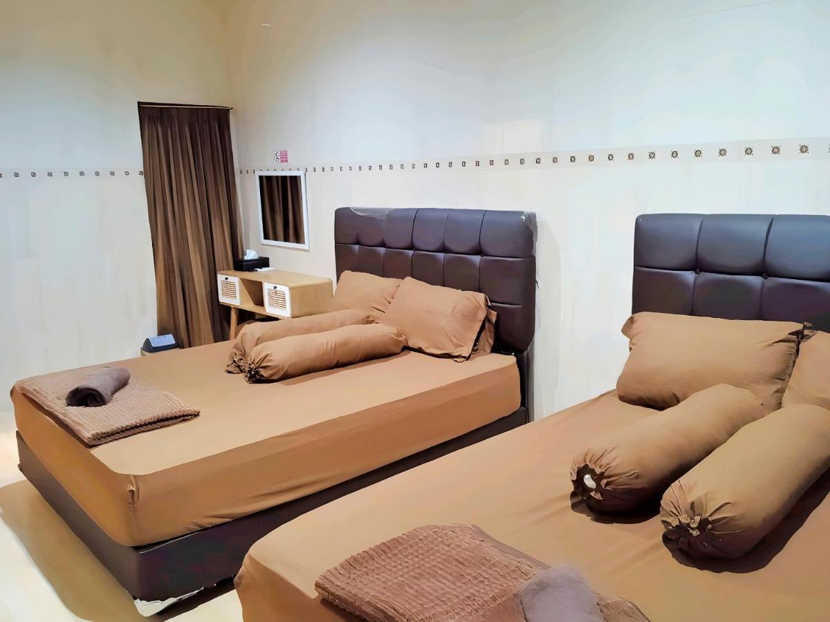 De Patuk Homestay Γιογκιακάρτα Εξωτερικό φωτογραφία