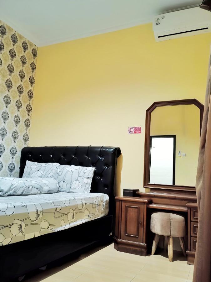 De Patuk Homestay Γιογκιακάρτα Εξωτερικό φωτογραφία